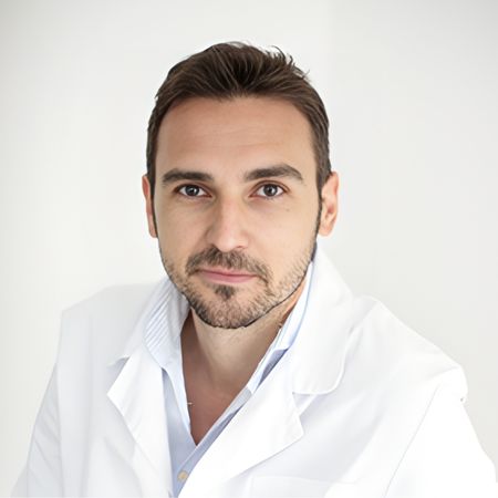 Dr. Álvaro Martínez Acera 