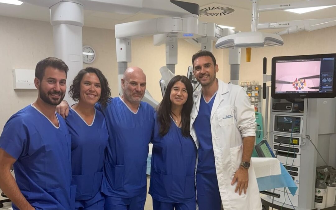 El equipo de GineSmart amplía las opciones de cirugía robótica para tratar el cáncer ginecológico
